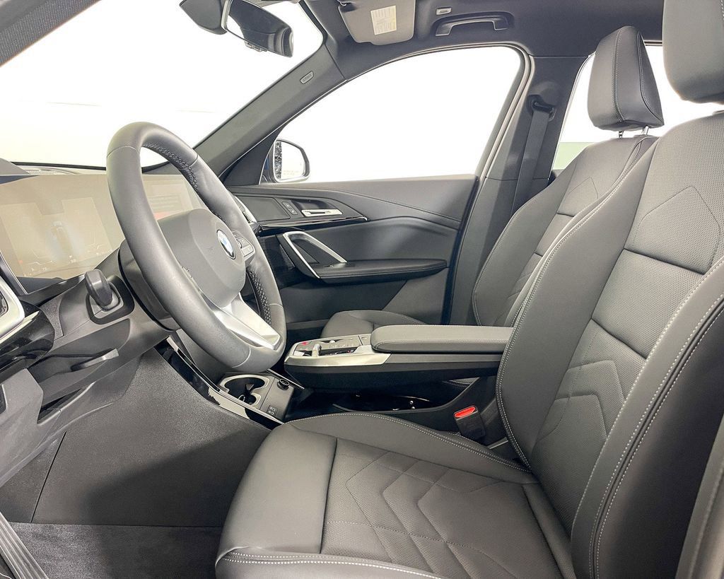 Thumbnail: 2025 BMW X1 - 36