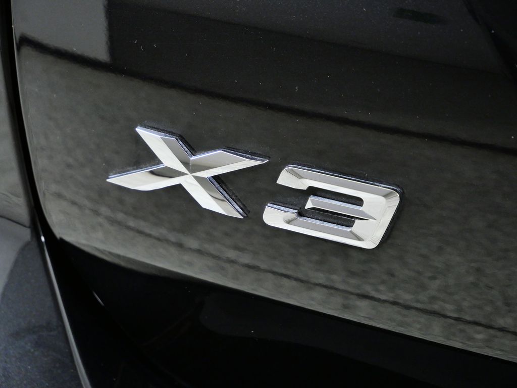 Thumbnail: 2024 BMW X3 - 16