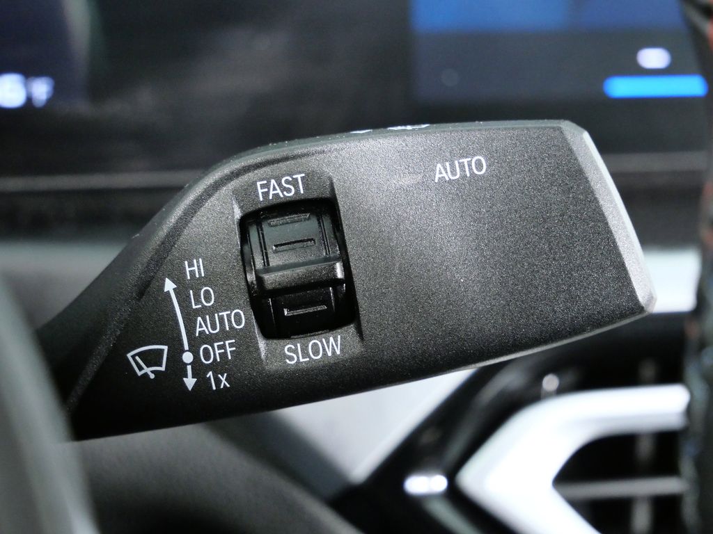 Thumbnail: 2023 BMW M2 - 47