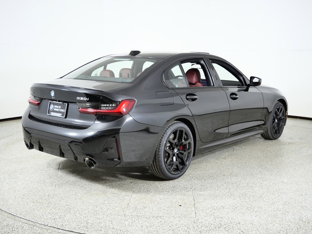 Thumbnail: 2026 BMW 3 Series - 9