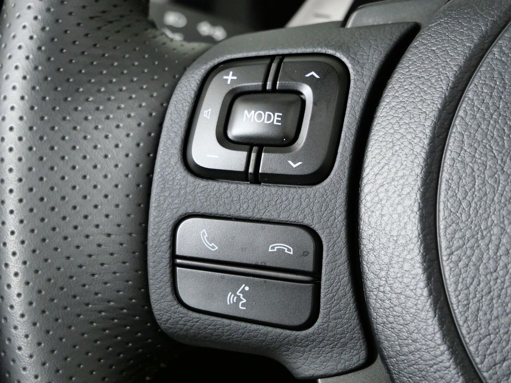 Thumbnail: 2025 Lexus IS - 39