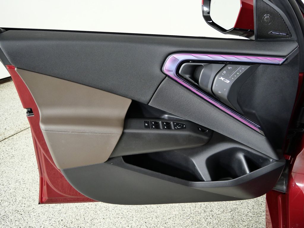 Thumbnail: 2025 BMW X3 - 37