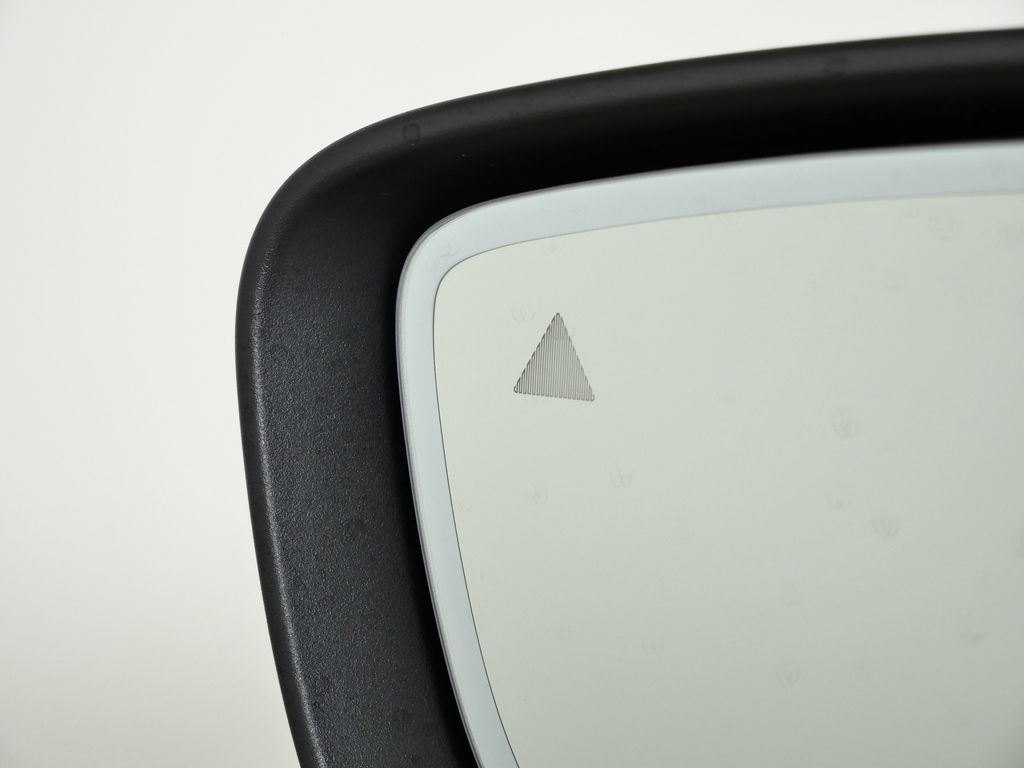 Thumbnail: 2026 BMW 3 Series - 36