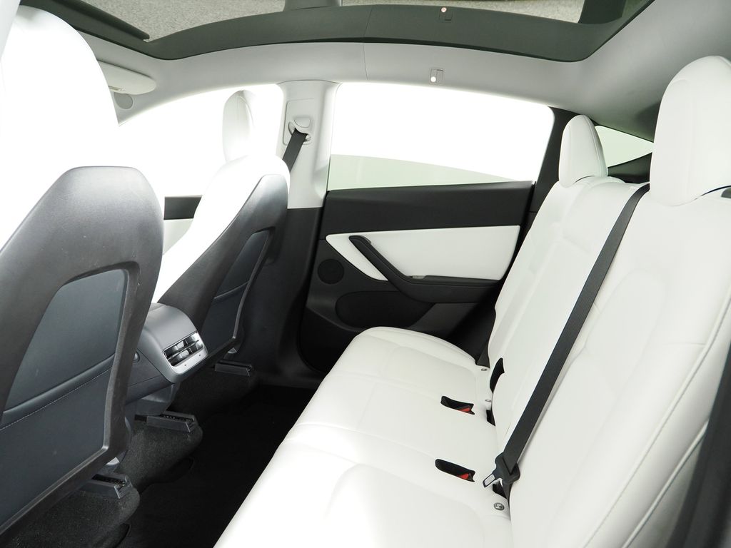 Thumbnail: 2020 Tesla Model Y - 26