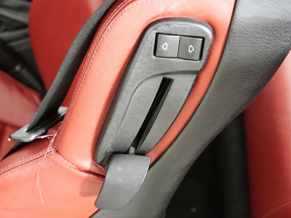 Thumbnail: 2004 BMW M3 - 33