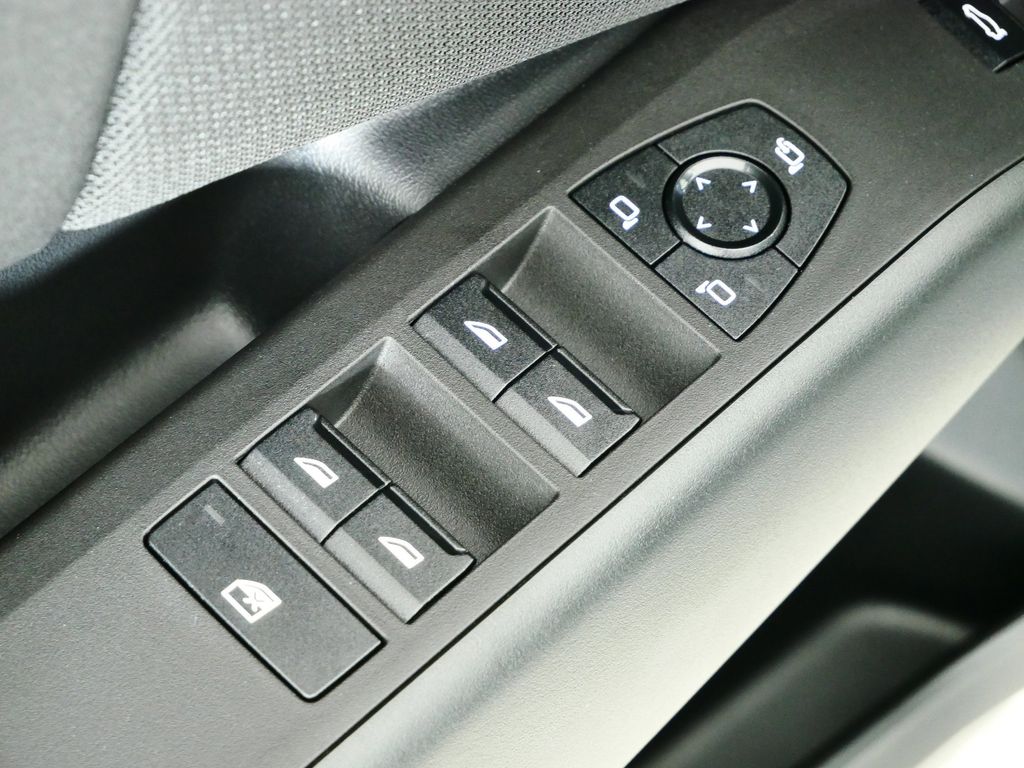 Thumbnail: 2025 BMW X3 - 32