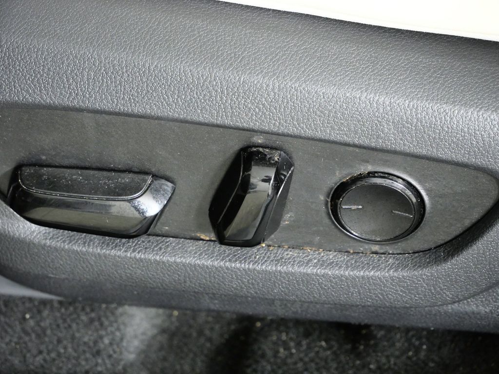 Thumbnail: 2023 Lexus RX - 38