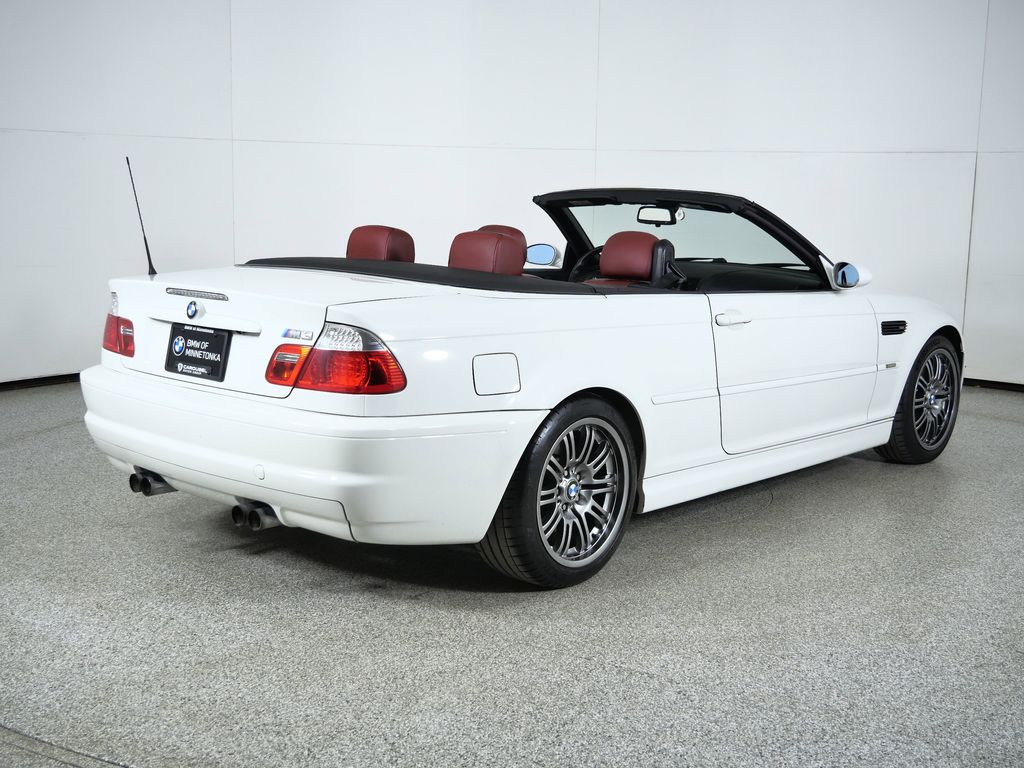 Thumbnail: 2004 BMW M3 - 10