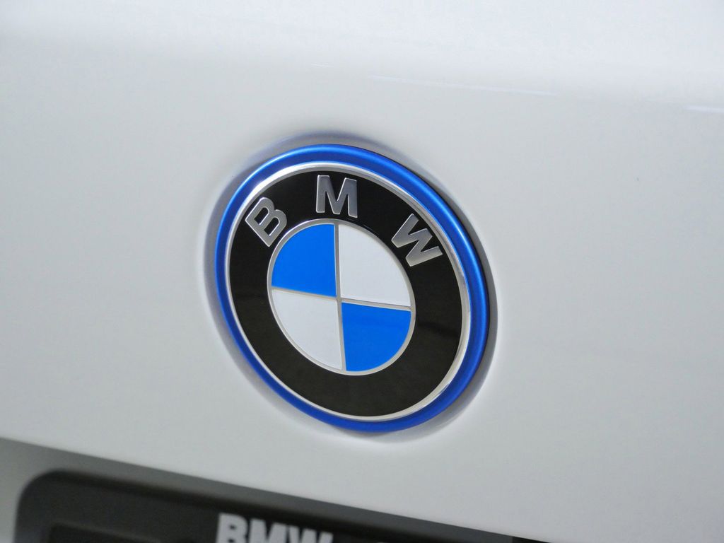 Thumbnail: 2026 BMW X5 - 11