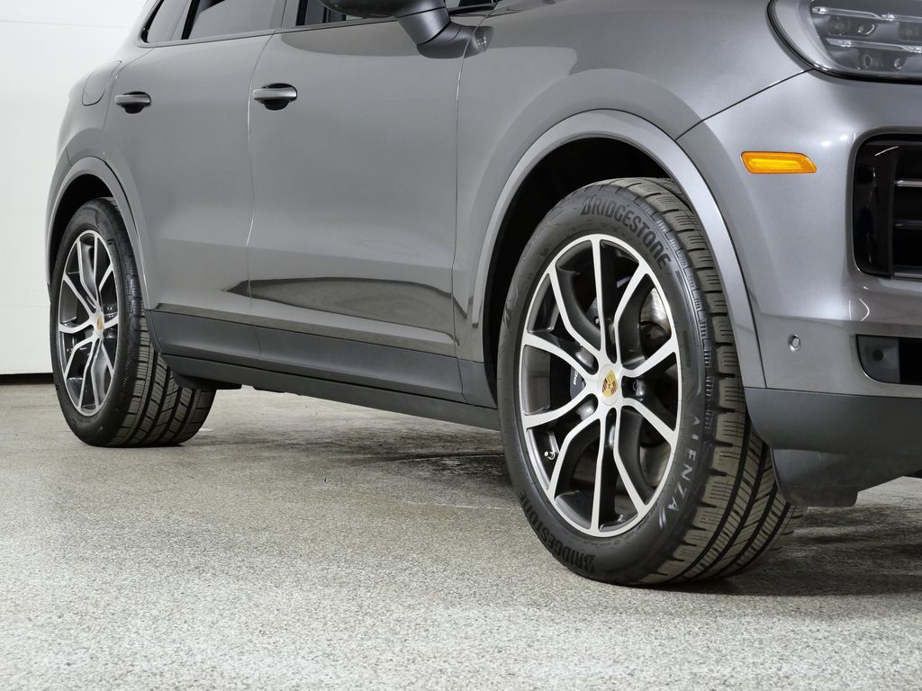 Thumbnail: 2024 Porsche Cayenne - 7