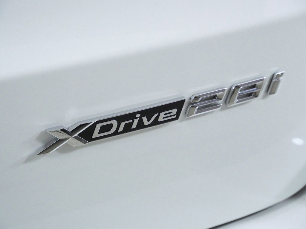 Thumbnail: 2026 BMW X1 - 12