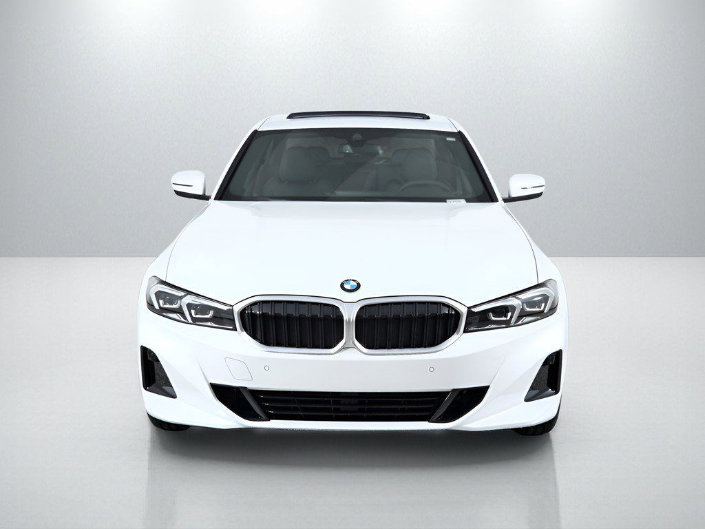 Thumbnail: 2026 BMW 3 Series - 3