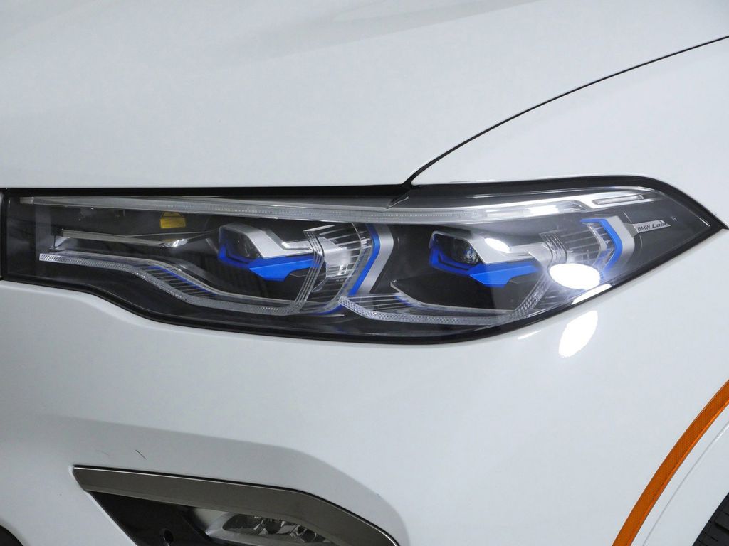 Thumbnail: 2022 BMW X7 - 3