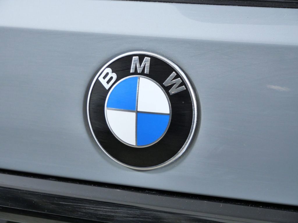 Thumbnail: 2026 BMW X7 - 13