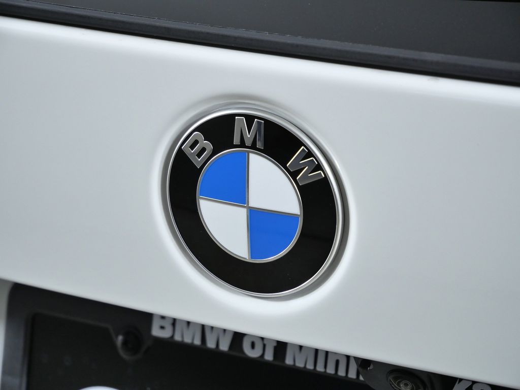 Thumbnail: 2026 BMW X1 - 11
