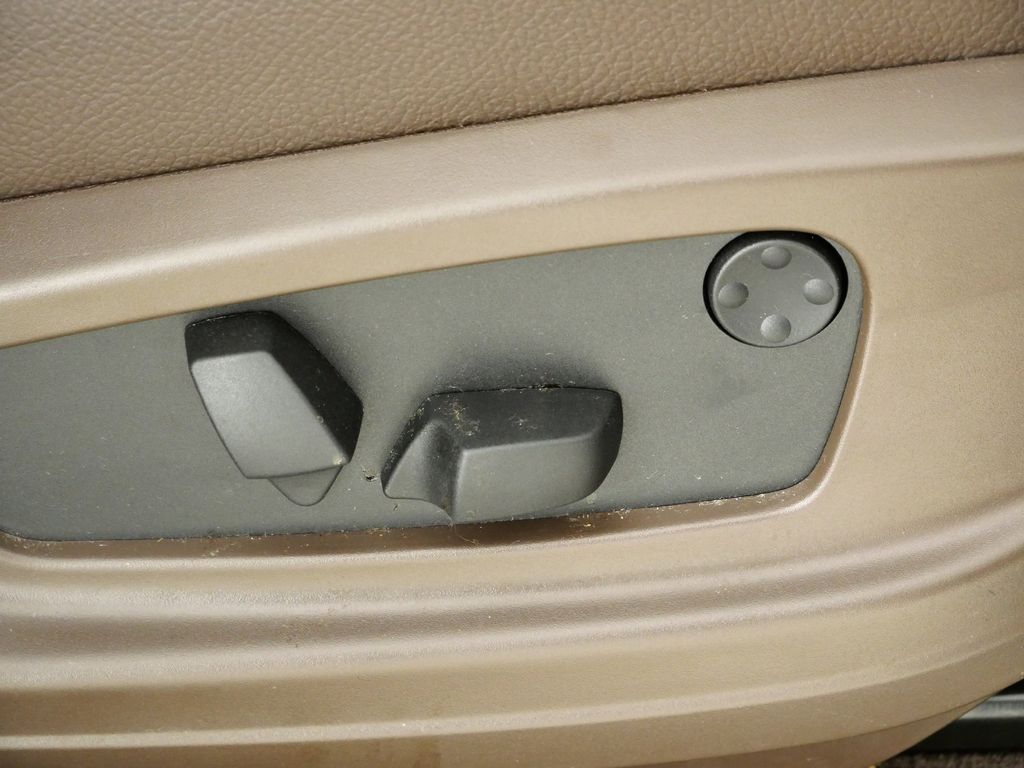 Thumbnail: 2013 BMW X5 - 23