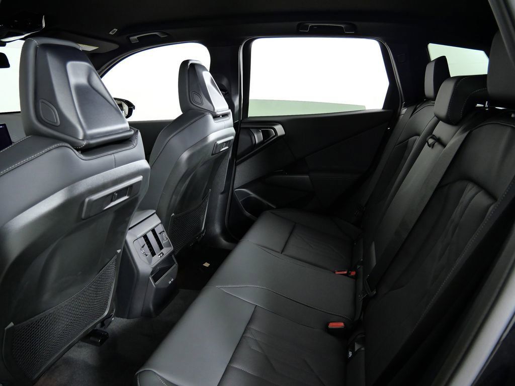 Thumbnail: 2026 BMW X3 - 31