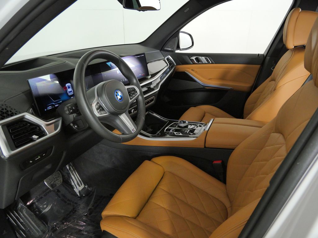 Thumbnail: 2025 BMW X5 - 40