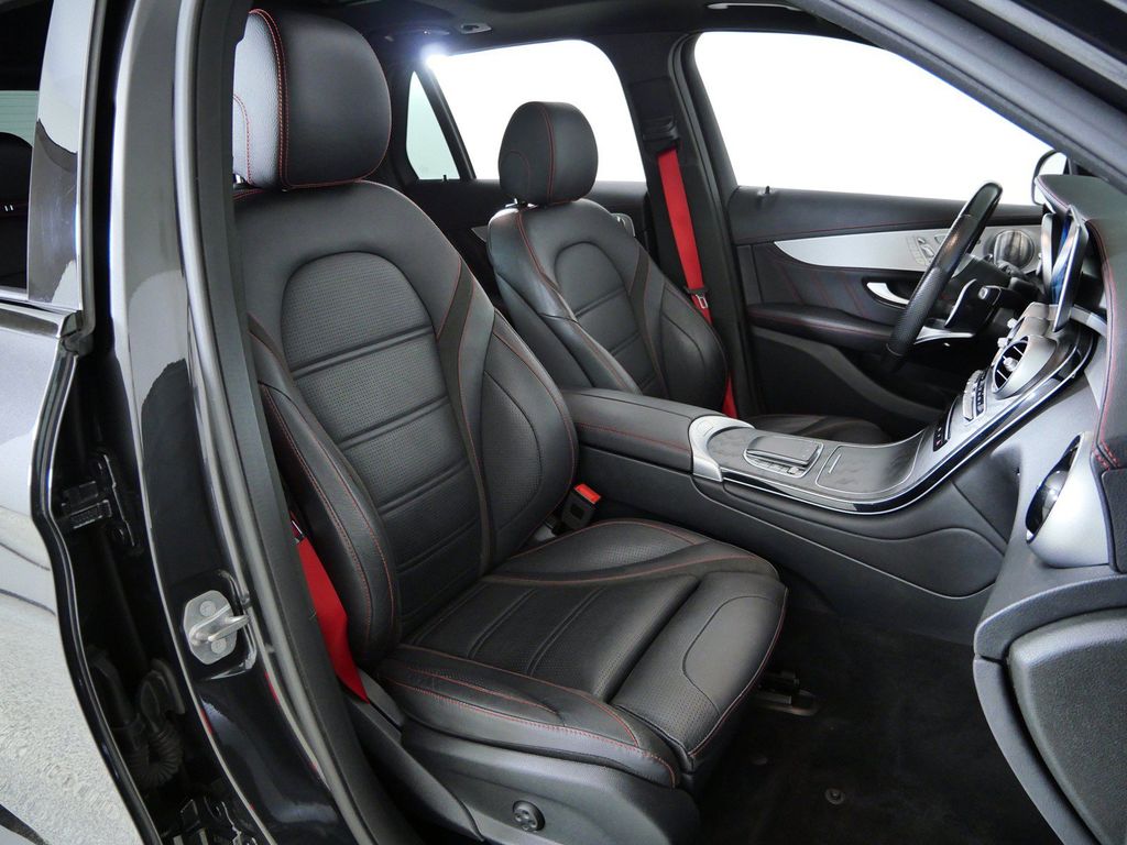 Thumbnail: 2021 Mercedes-Benz GLC - 20
