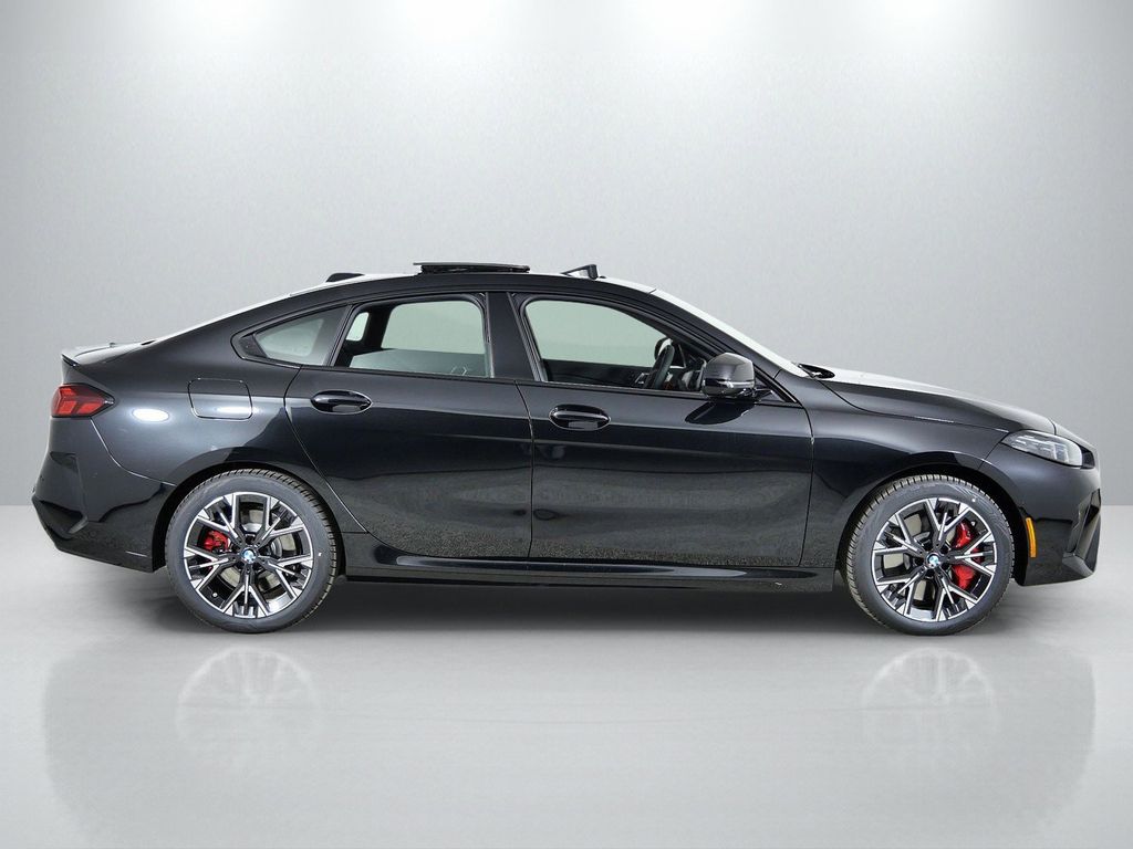 Thumbnail: 2026 BMW 2 Series - 8