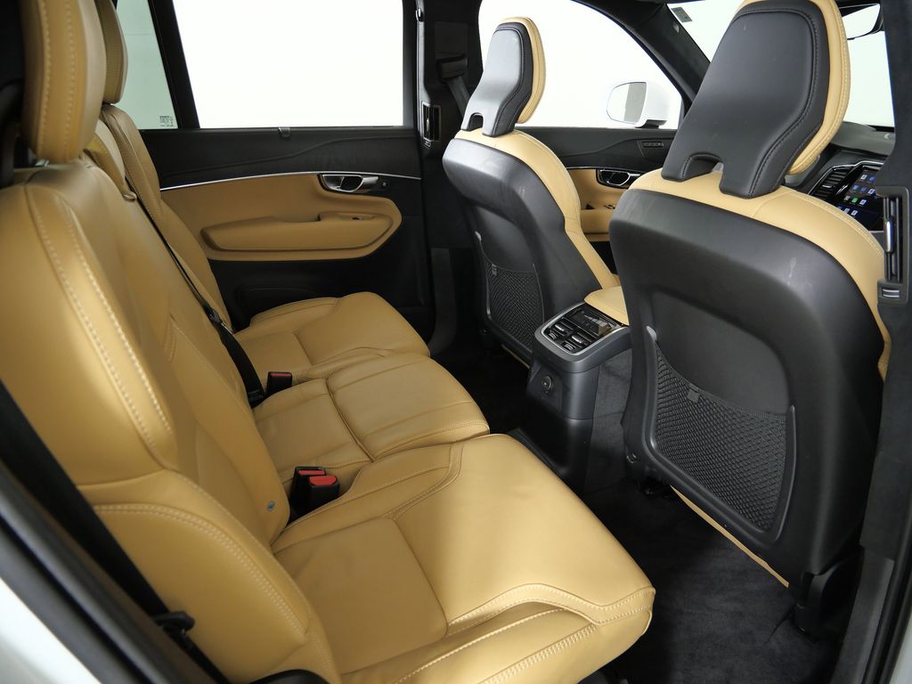 Thumbnail: 2024 Volvo XC90 - 26