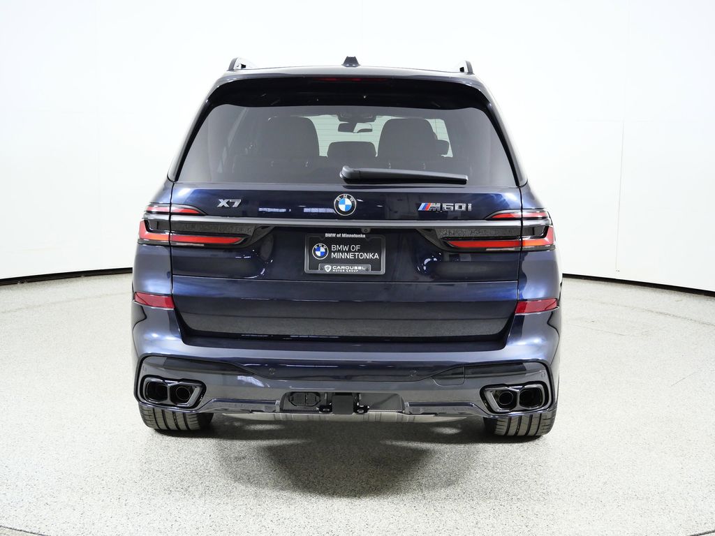 Thumbnail: 2026 BMW X7 - 10