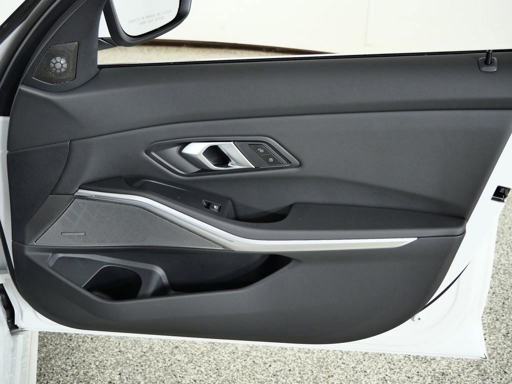 Thumbnail: 2026 BMW 3 Series - 20