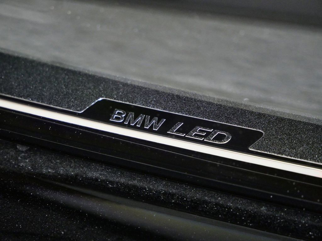 Thumbnail: 2026 BMW 7 Series - 4