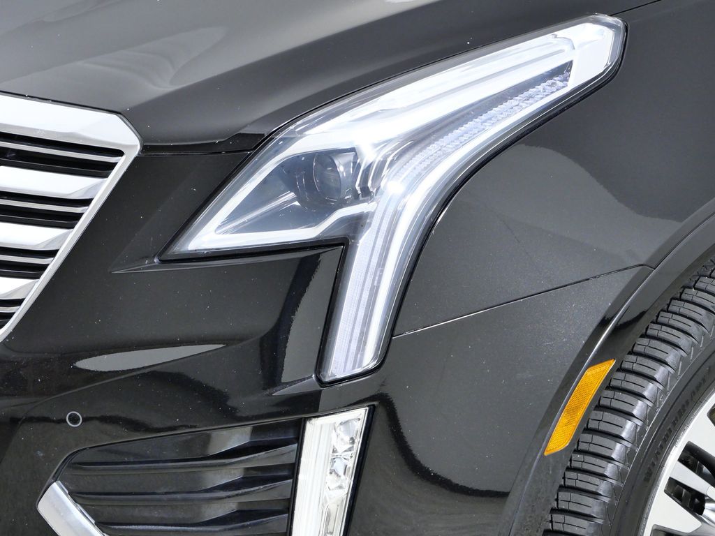 Thumbnail: 2018 Cadillac XT5 - 4
