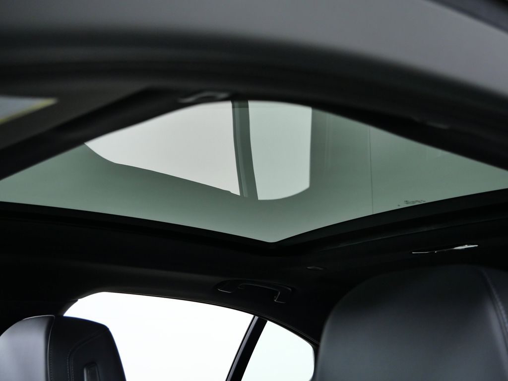 Thumbnail: 2026 BMW 5 Series - 19