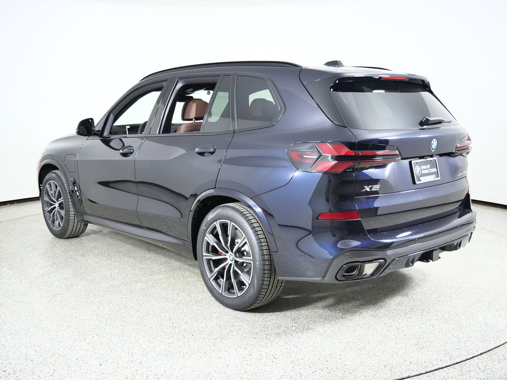 Thumbnail: 2026 BMW X5 - 14