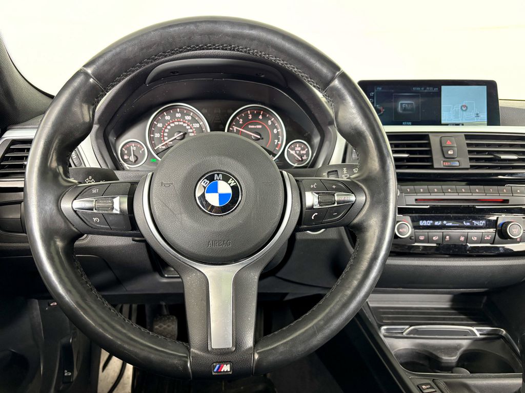 Thumbnail: 2017 BMW 3 Series - 8