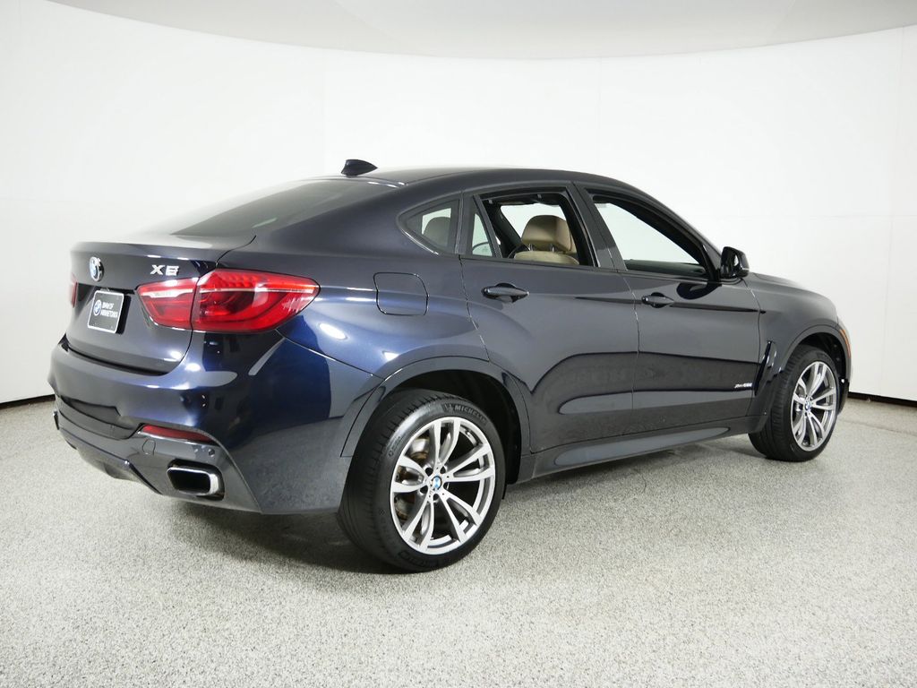 2015 BMW X6 xDrive50i 10