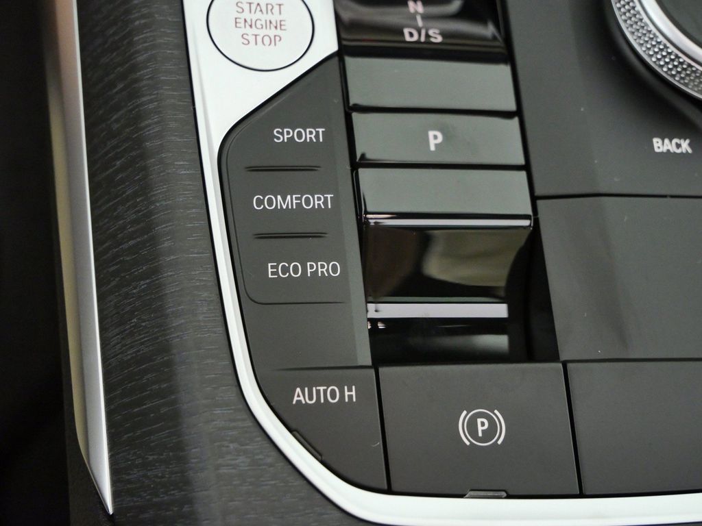 Thumbnail: 2026 BMW 3 Series - 41