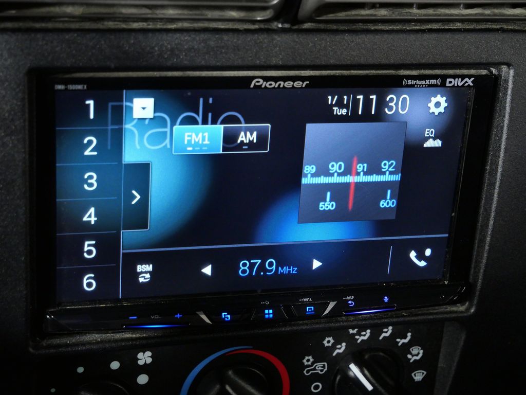 Thumbnail: 2001 Jeep Wrangler - 38