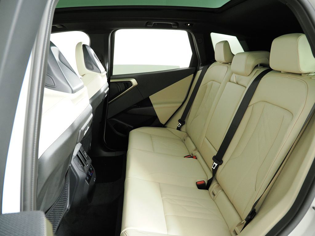 Thumbnail: 2025 BMW X3 - 30