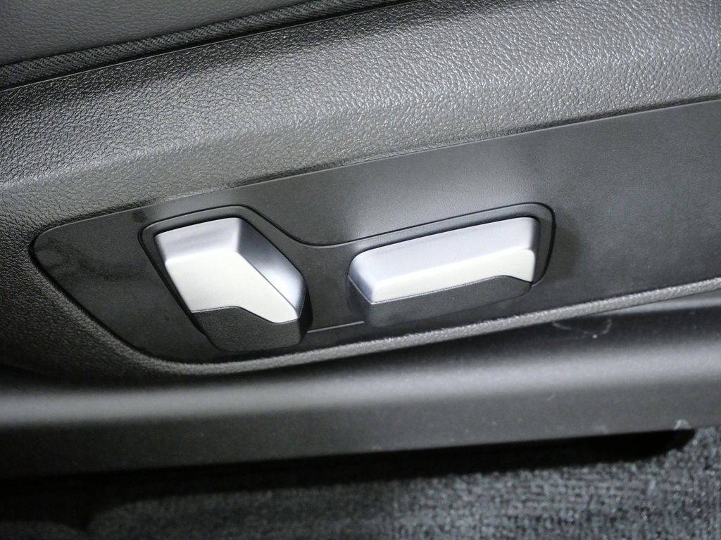 Thumbnail: 2022 BMW X3 - 21