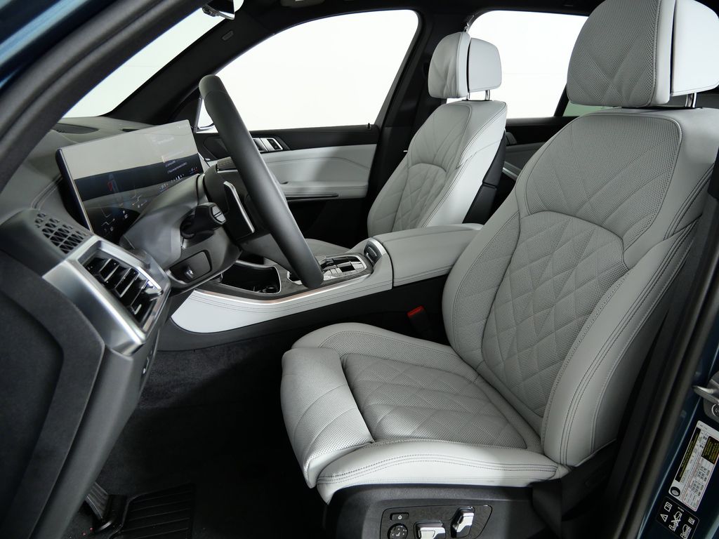 Thumbnail: 2026 BMW X5 - 36