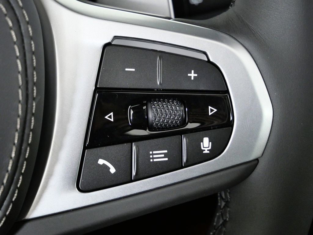 Thumbnail: 2026 BMW X5 - 42