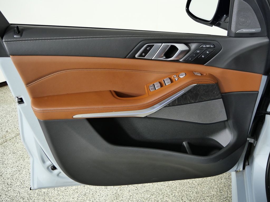 Thumbnail: 2025 BMW X7 - 37