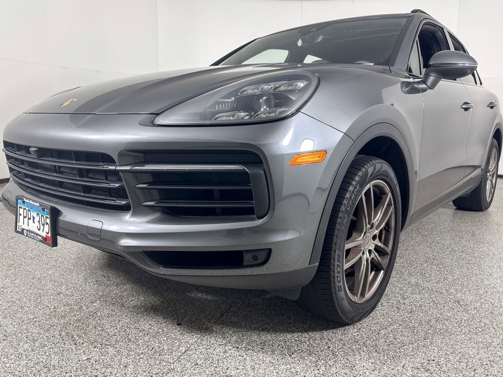 Thumbnail: 2020 Porsche Cayenne - 5
