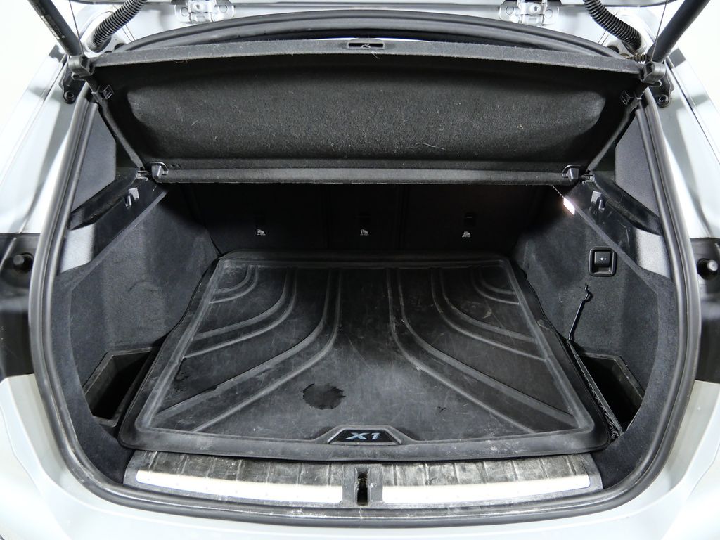 Thumbnail: 2021 BMW X1 - 28