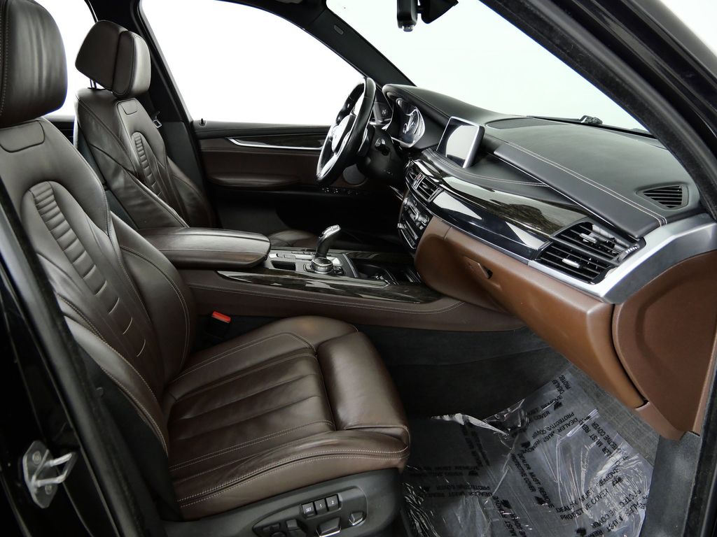 Thumbnail: 2016 BMW X5 - 21