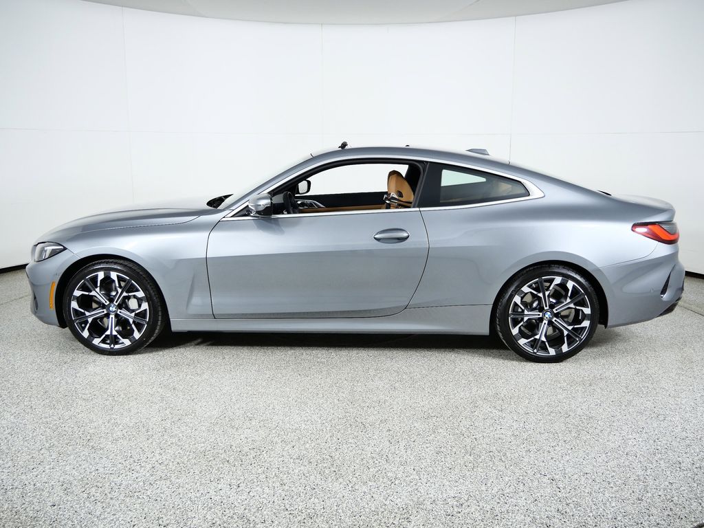 Thumbnail: 2025 BMW 4 Series - 18