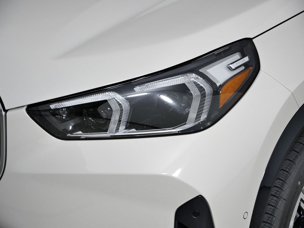 Thumbnail: 2026 BMW X1 - 3