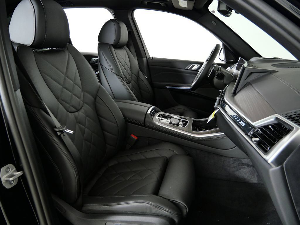 Thumbnail: 2026 BMW X5 - 23