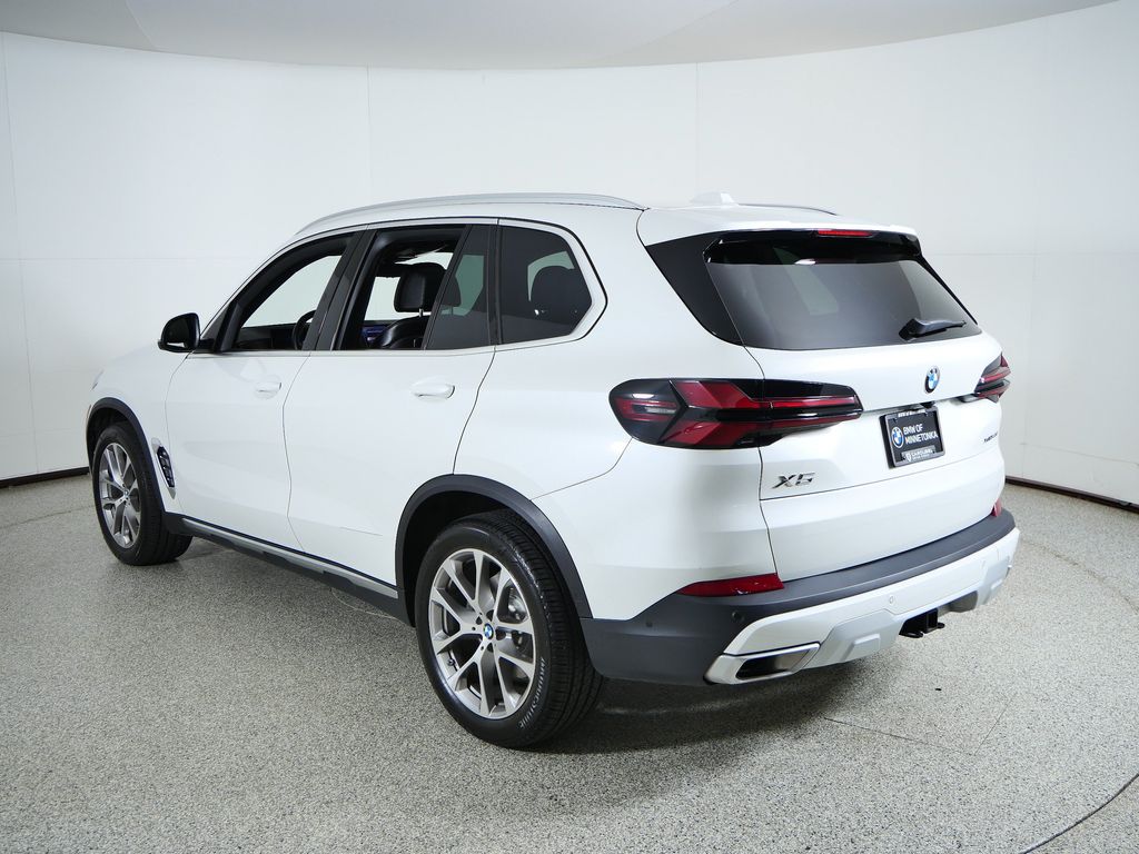 Thumbnail: 2024 BMW X5 - 16