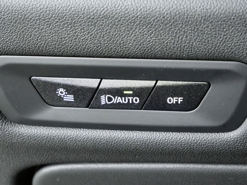 Thumbnail: 2026 BMW X5 - 40