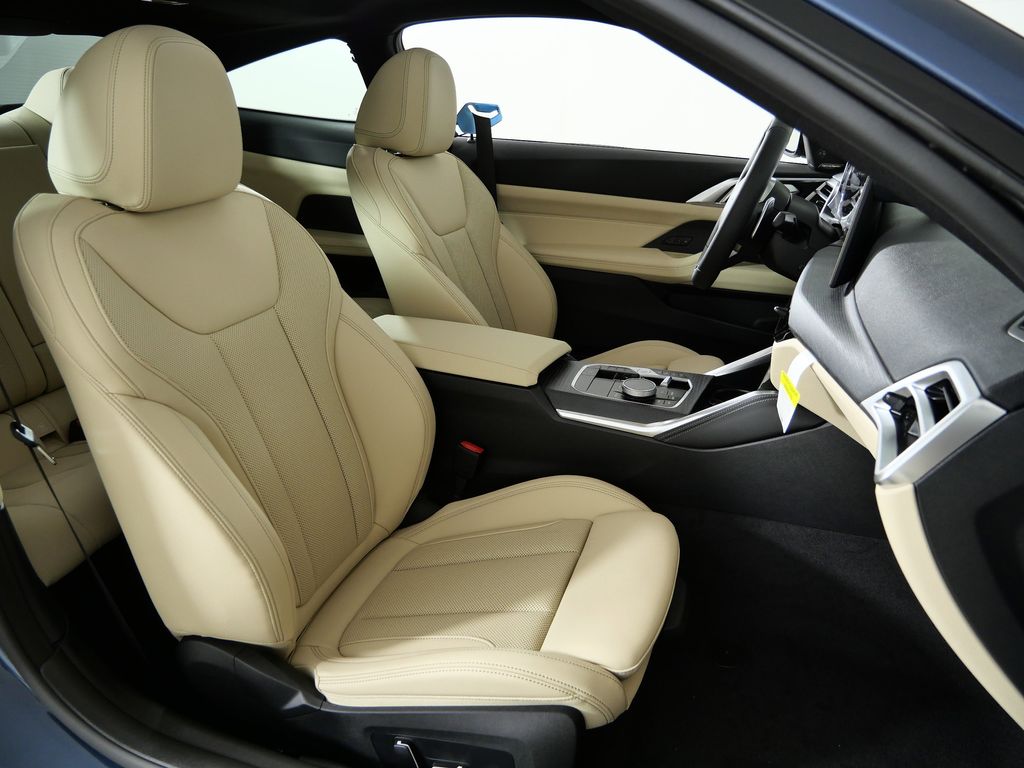 Thumbnail: 2026 BMW 4 Series - 21