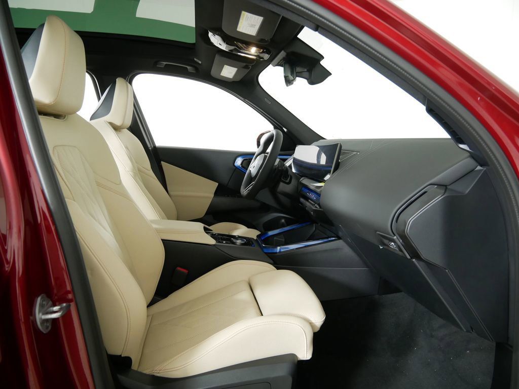 Thumbnail: 2025 BMW X3 - 22